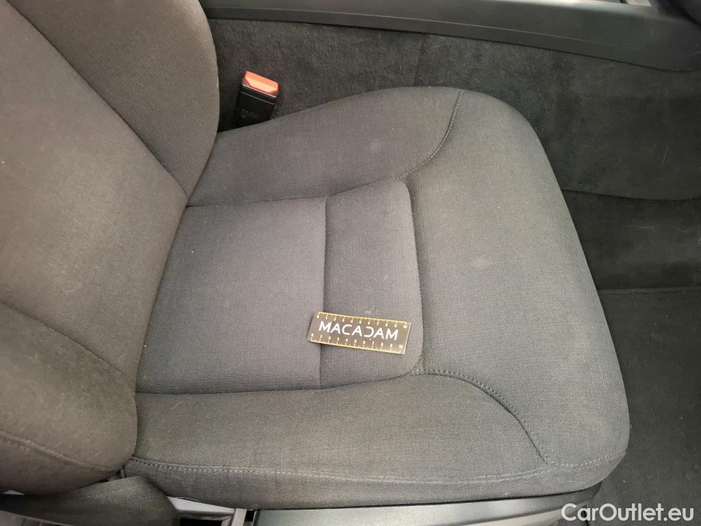  Volvo  XC60 VOLVO  / 2021 / 5P / SUV B4 197 GearTronic 8 Momentum #12