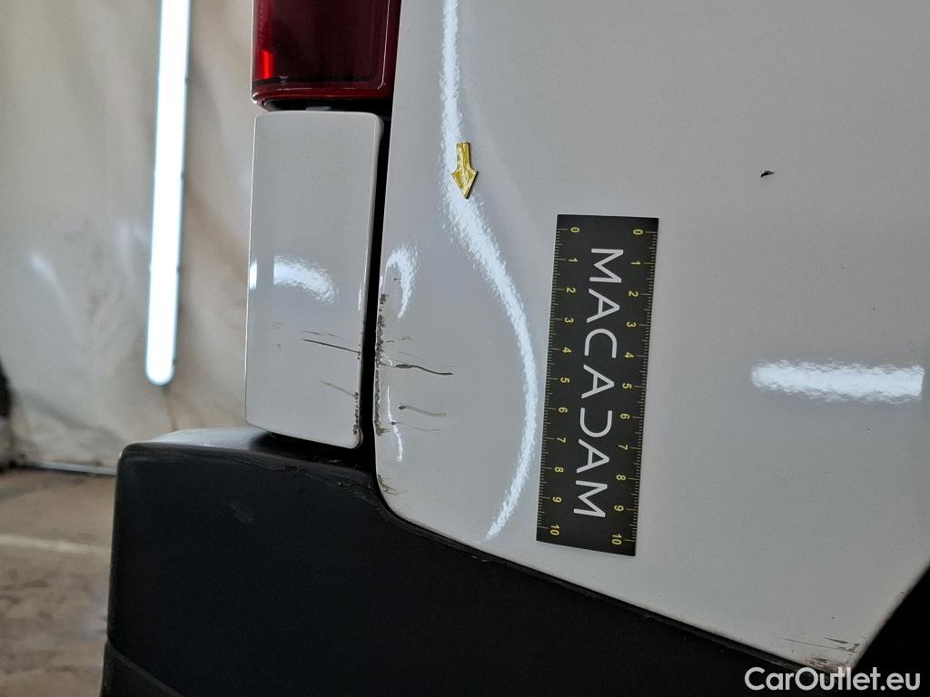  Citroen  Berlingo CITROEN  / 2018 / 4P / Fourgonnette M 1000kg PureTech 110 BVM6 Driver (Ex L421) #4