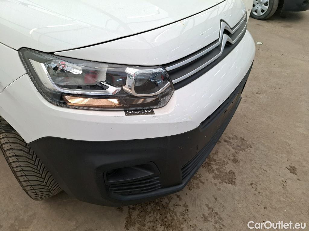  Citroen  Berlingo CITROEN  / 2018 / 4P / Fourgonnette M 1000kg PureTech 110 BVM6 Driver (Ex L421) #17