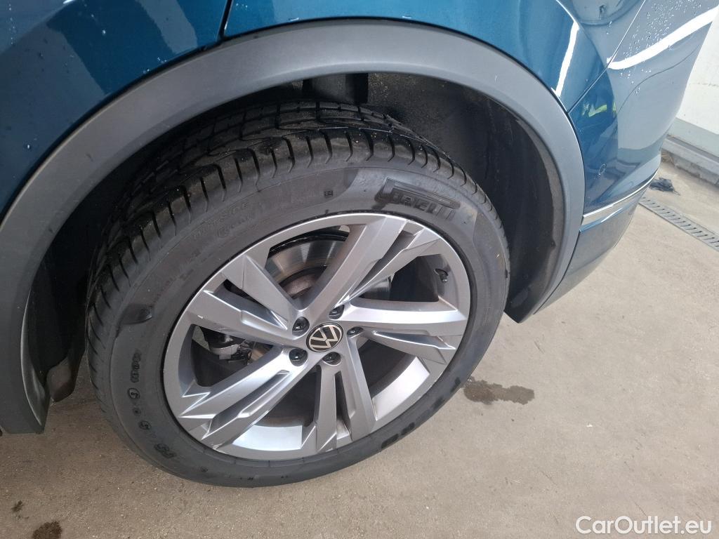  Volkswagen  Tiguan VOLKSWAGEN  / 2020 / 5P / SUV 1.4 eHybrid 245 DSG6 R-Line #18