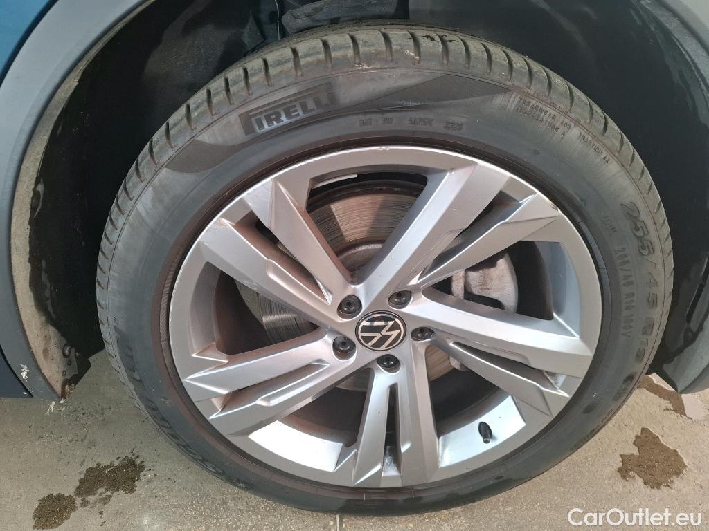  Volkswagen  Tiguan VOLKSWAGEN  / 2020 / 5P / SUV 1.4 eHybrid 245 DSG6 R-Line #27