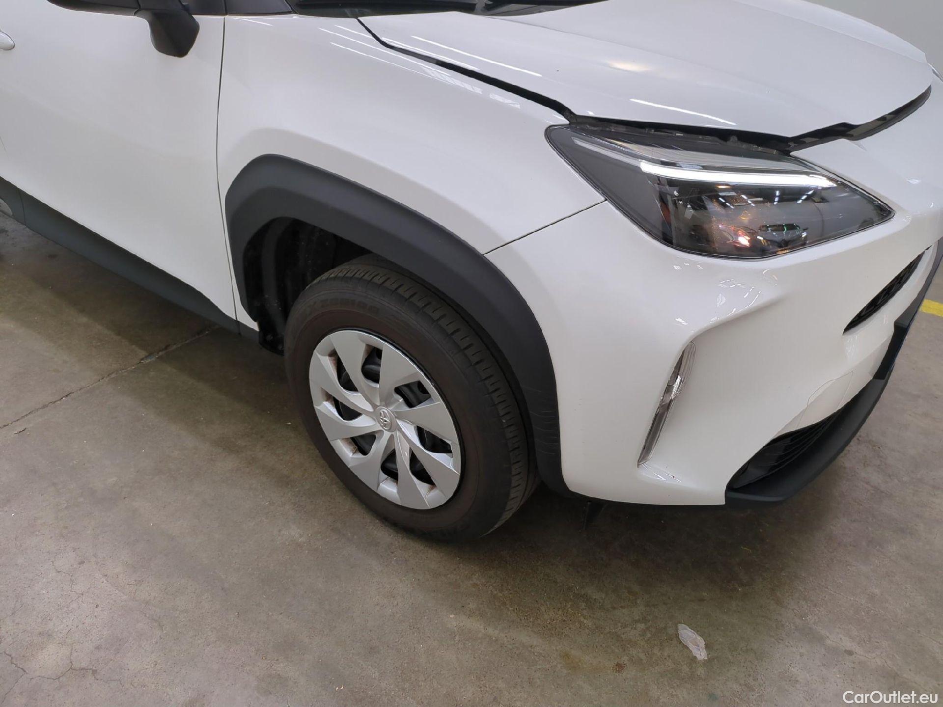  Toyota  Yaris Cross TOYOTA  Hybride / 2021 / 5P / SUV 1.5 HYBRID 116H DYNAMIC AUTO #1
