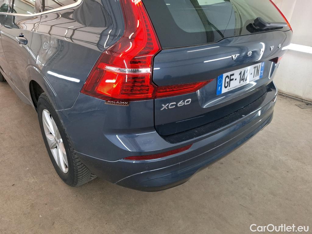  Volvo  XC60 VOLVO  / 2021 / 5P / SUV B4 197 GearTronic 8 Momentum #22