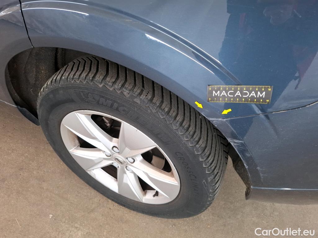  Volvo  XC60 VOLVO  / 2021 / 5P / SUV B4 197 GearTronic 8 Momentum #18