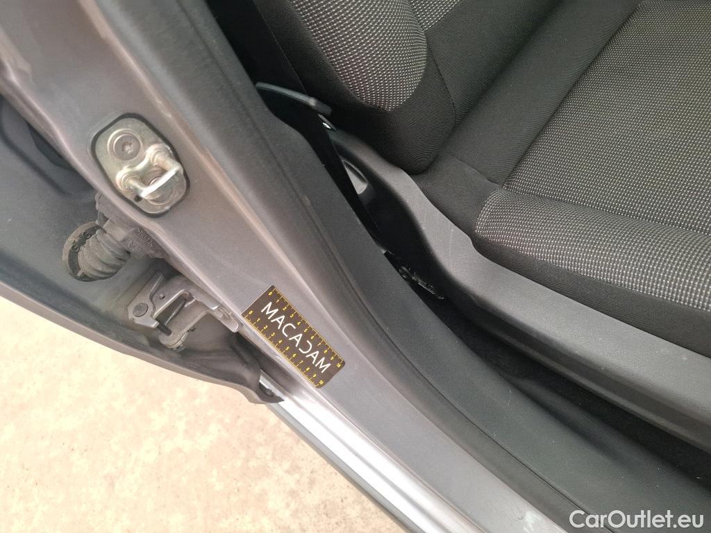  Citroen  C3  Plus 1.2 PureTech 80CV BVM5 6E #17