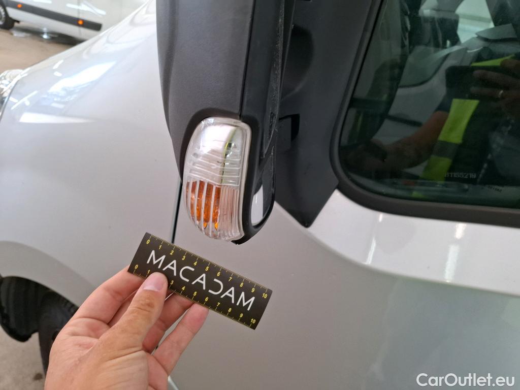  Renault  Master  III Fourgon L1H2 3 5 (HD) Grand Confort dCi 145CV BVM6 E6 #8