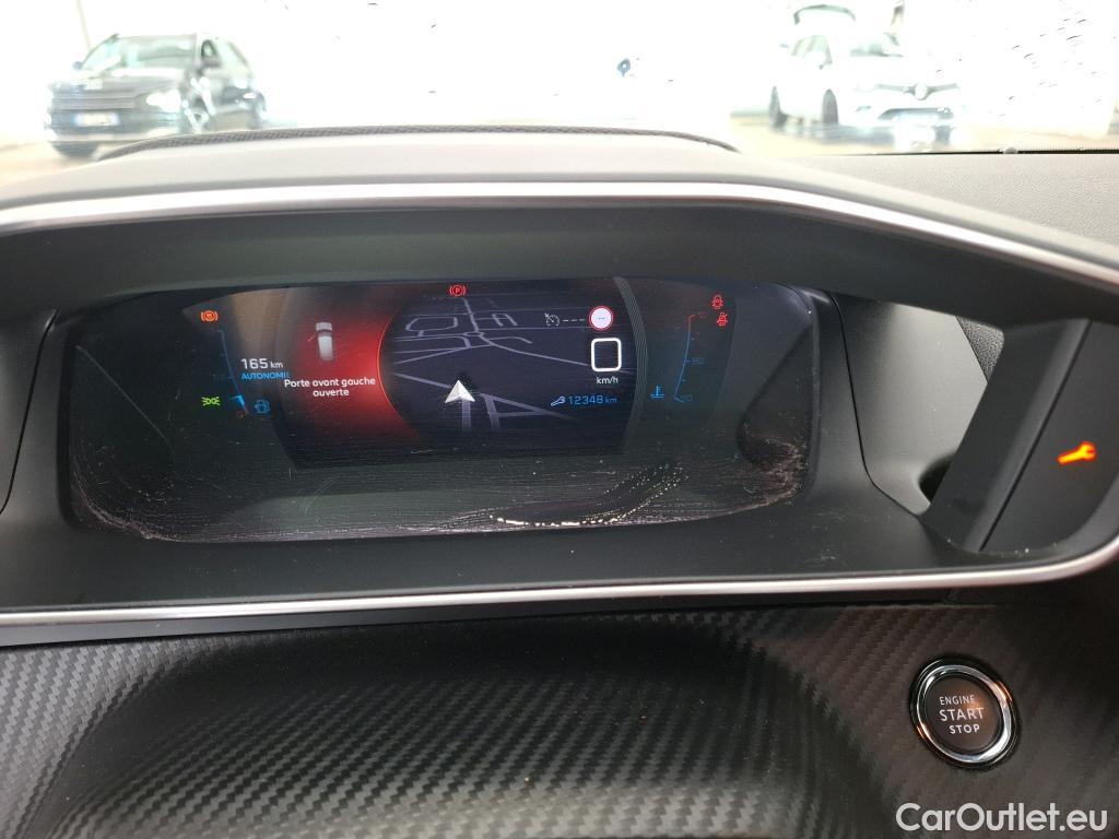  Peugeot  208  Allure Business 1.2 PureTech 100CV BVM6 E6d #17