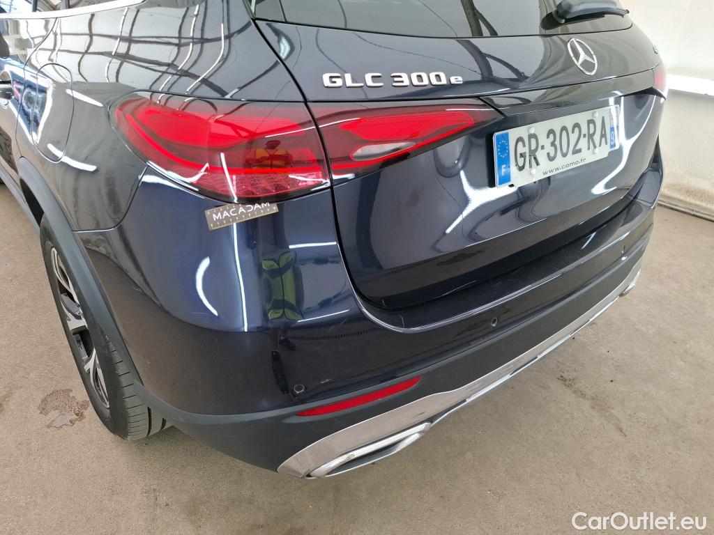  Mercedes  GLC MERCEDES-BENZ  / 2022 / 5P / SUV  300 e Business Line 4MATIC #30