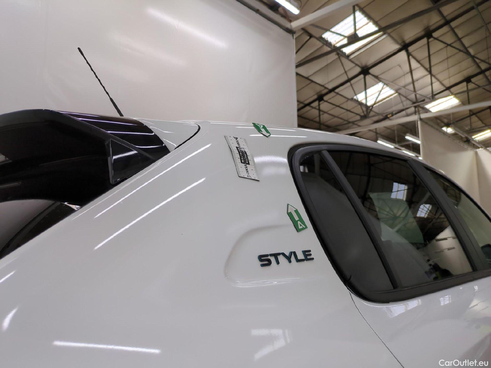  Peugeot  208  Style 1.2 PureTech 75CV BVM5 E6d #10