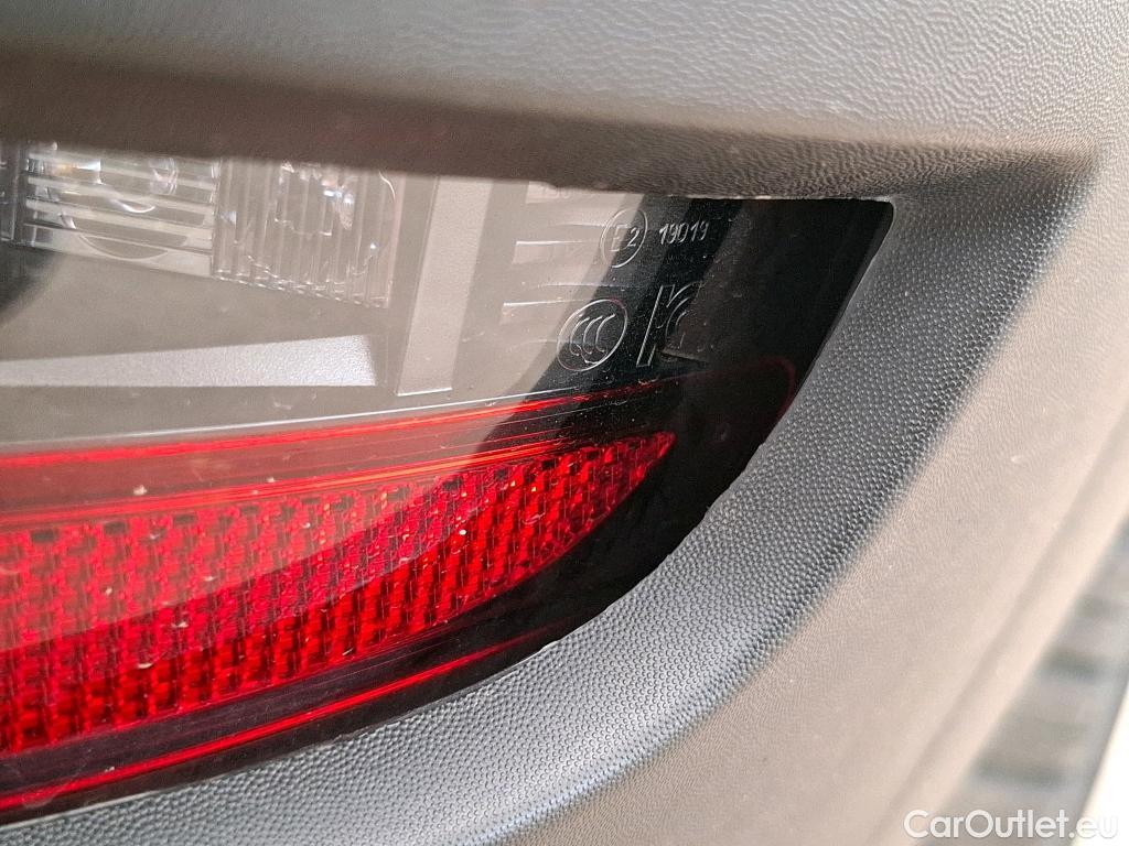  Renault  Captur  II Evolution 1.6 E-TECH Hybrid 145CV BVA6 E6d #11