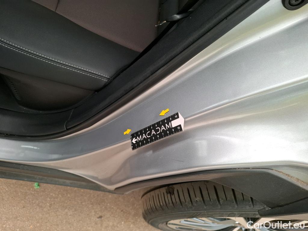  Toyota  Yaris Cross TOYOTA  Hybride / 2021 / 5P / SUV 1.5 HYBRID 130H COLLECTION AUTO #8