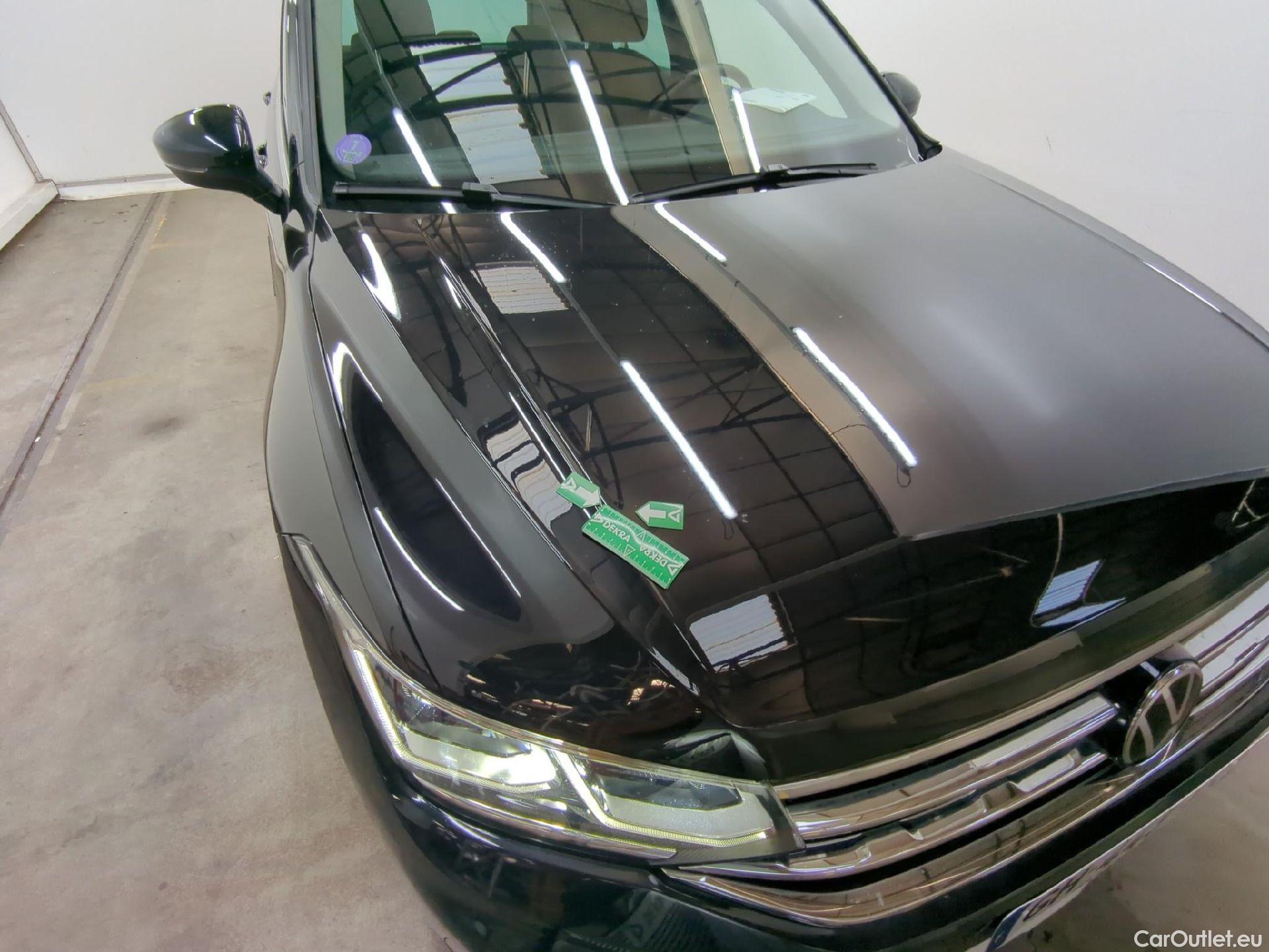  Volkswagen  Tiguan VOLKSWAGEN  / 2020 / 5P / SUV 1.4 eHybrid 245 DSG6 Elegance #7