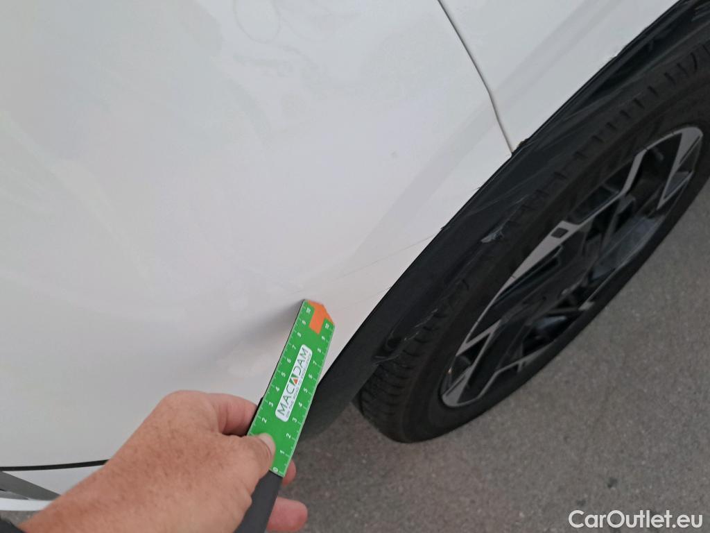  KIA  Sportage KIA  / 2022 / 5P / todoterreno 1.6 T-GDi PHEV 198kW (265CV) GT-line 4X4 #19