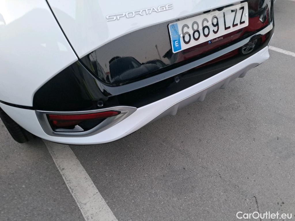  KIA  Sportage KIA  / 2022 / 5P / todoterreno 1.6 T-GDi PHEV 198kW (265CV) GT-line 4X4 #11