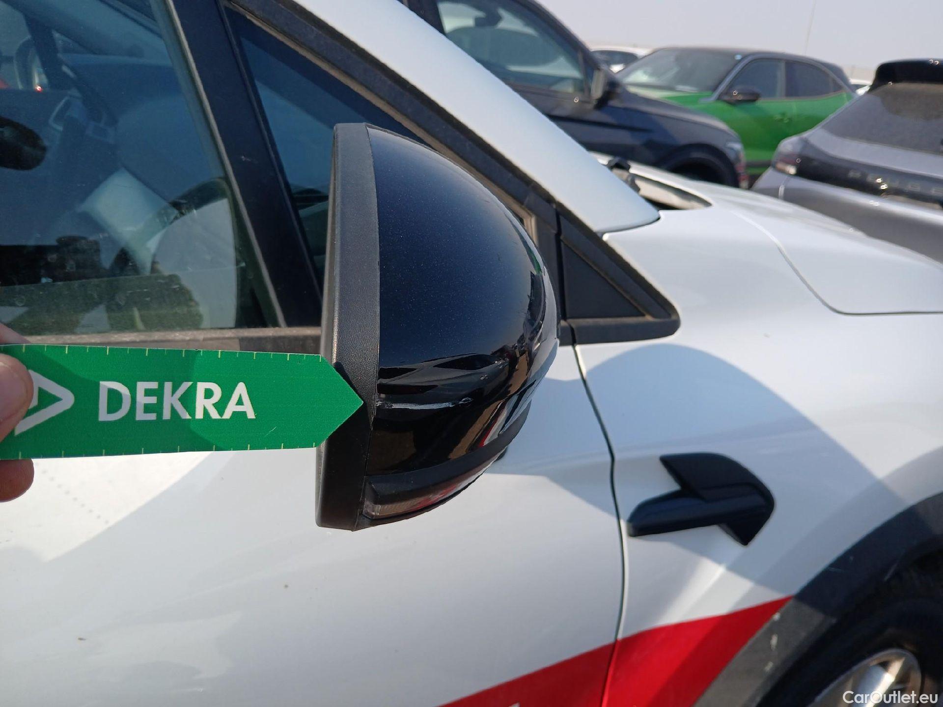  Renault  Captur RENAULT  / 2020 / 5P / todoterreno equilibre TCe 74 kW (100CV) GLP #48