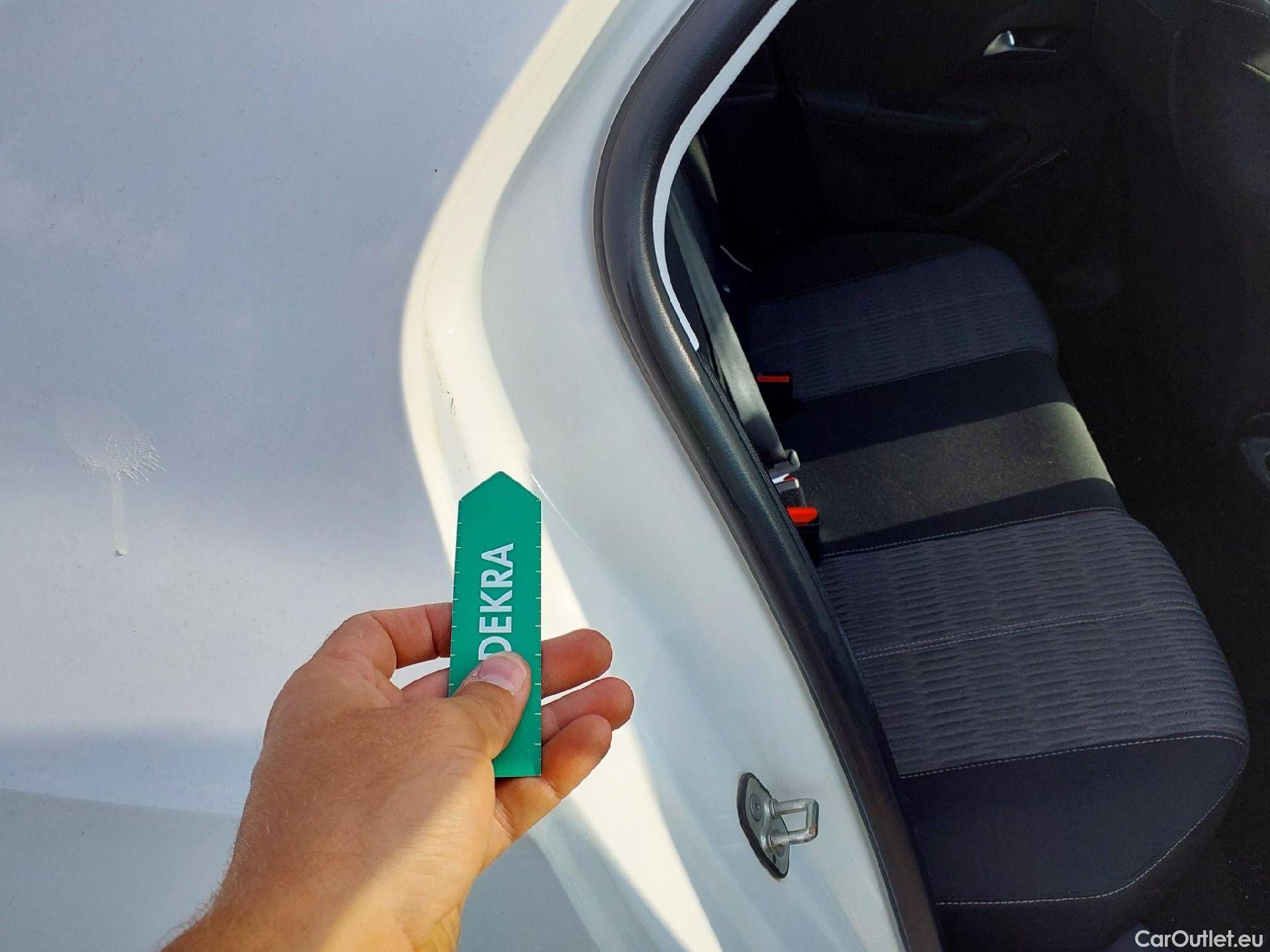  Opel  Corsa OPEL  / 2019 / 5P / berlina con portón 1.5D DT 74kW (100CV) Edition #3