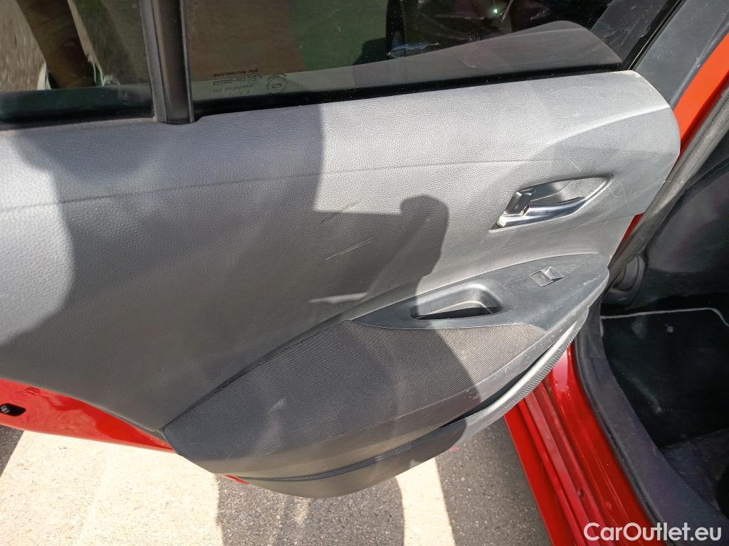  Toyota  Corolla TOYOTA  / 2019 / 5P / familiar 1.8 125H ACTIVE TECH E-CVT TOU SPORT #20