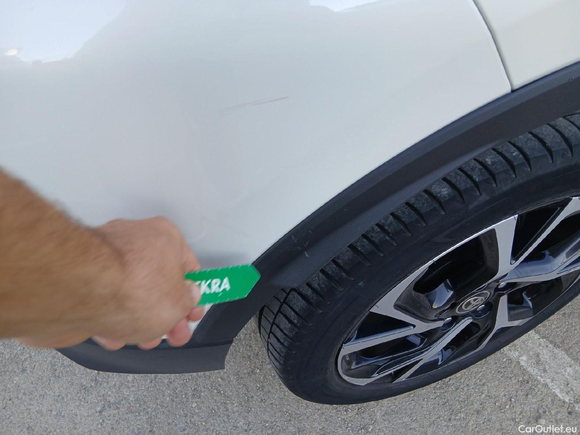  Toyota  C-HR TOYOTA  / 2019 / 5P / todoterreno 1.8 125H Advance #6