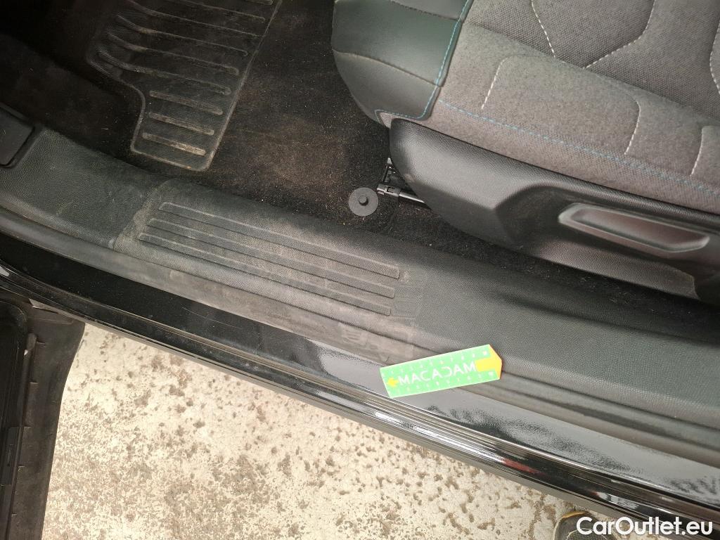  Citroen  C4  X Feel Pack 1.2 PureTech 130CV BVA8 6E #7