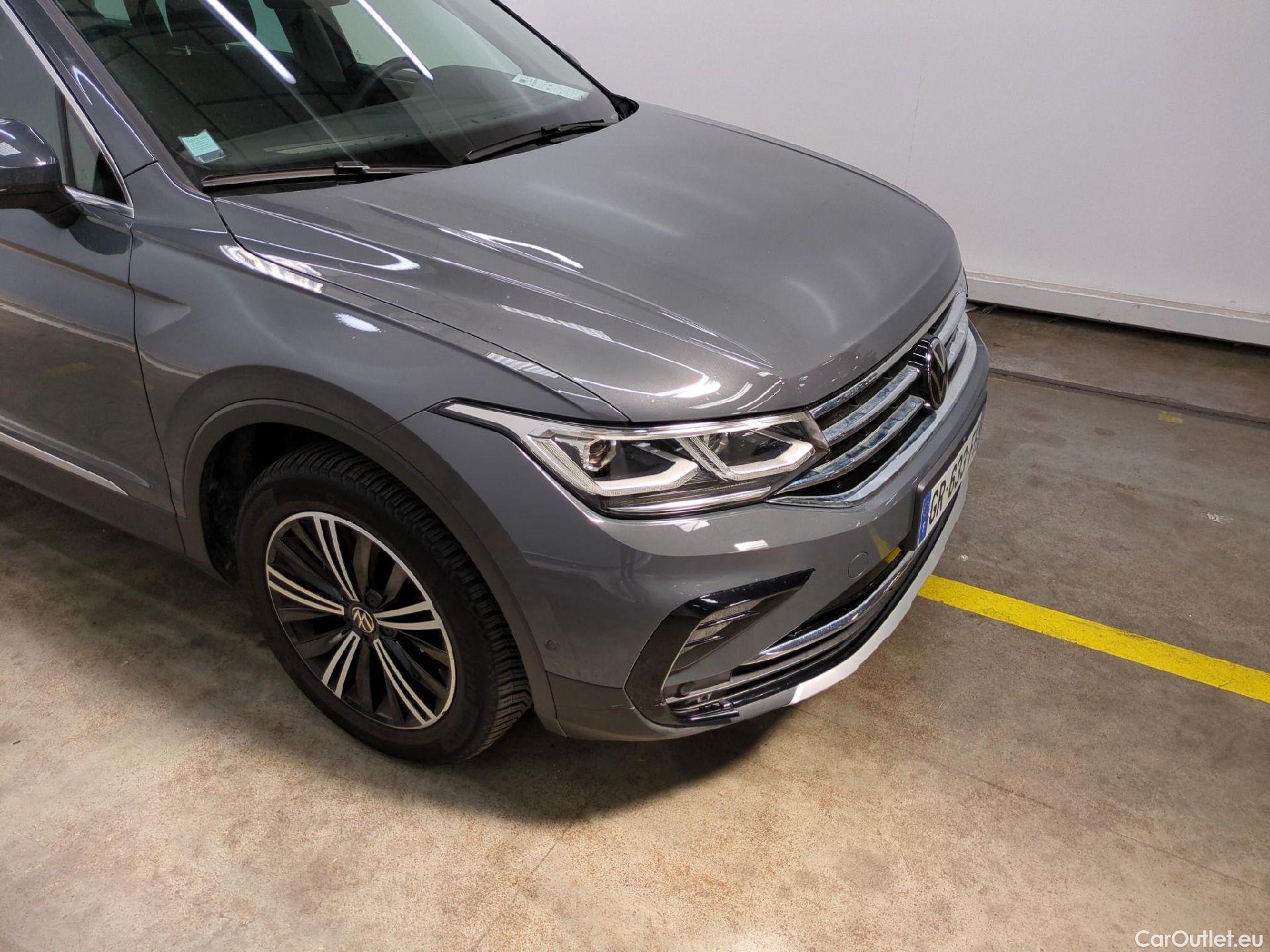  Volkswagen  Tiguan VOLKSWAGEN  / 2020 / 5P / SUV 1.4 eHybrid 245 DSG6 Elegance #9