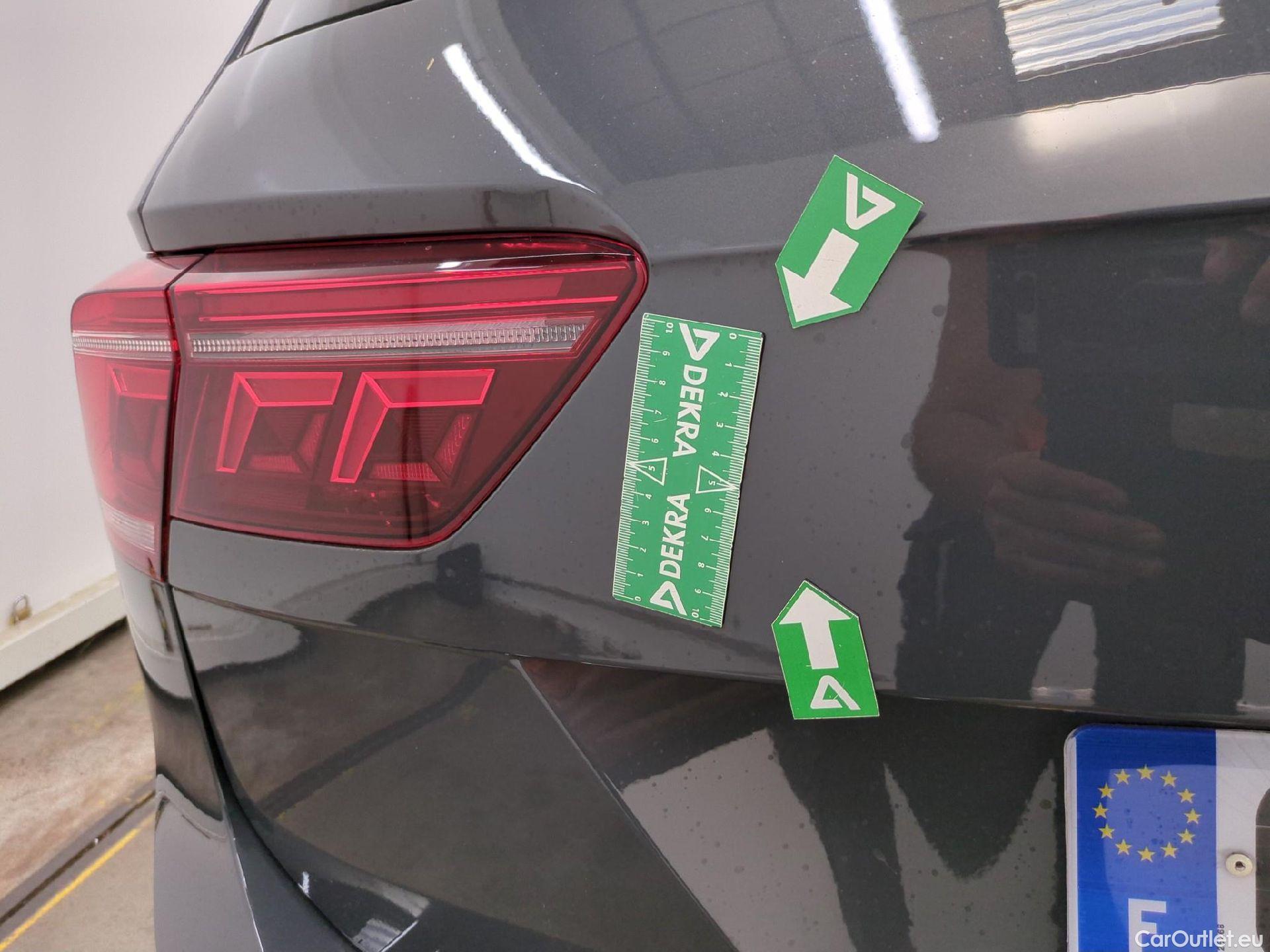  Volkswagen  Tiguan VOLKSWAGEN  / 2020 / 5P / SUV 1.4 eHybrid 245 DSG6 Elegance #26