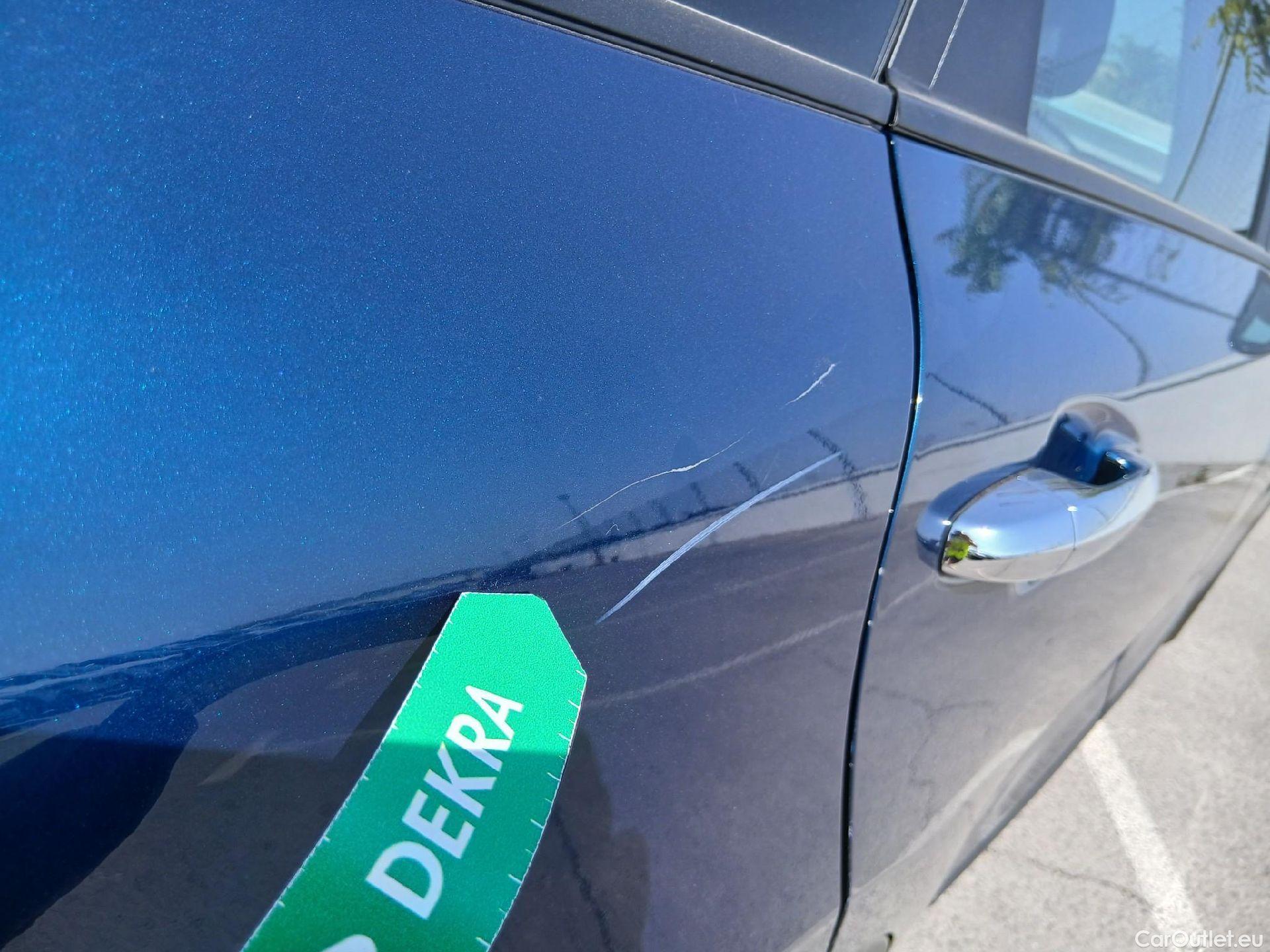  KIA  Niro KIA  / 2019 / 5P / crossover 1.6 GDi HEV 104kW (141CV) Drive #31