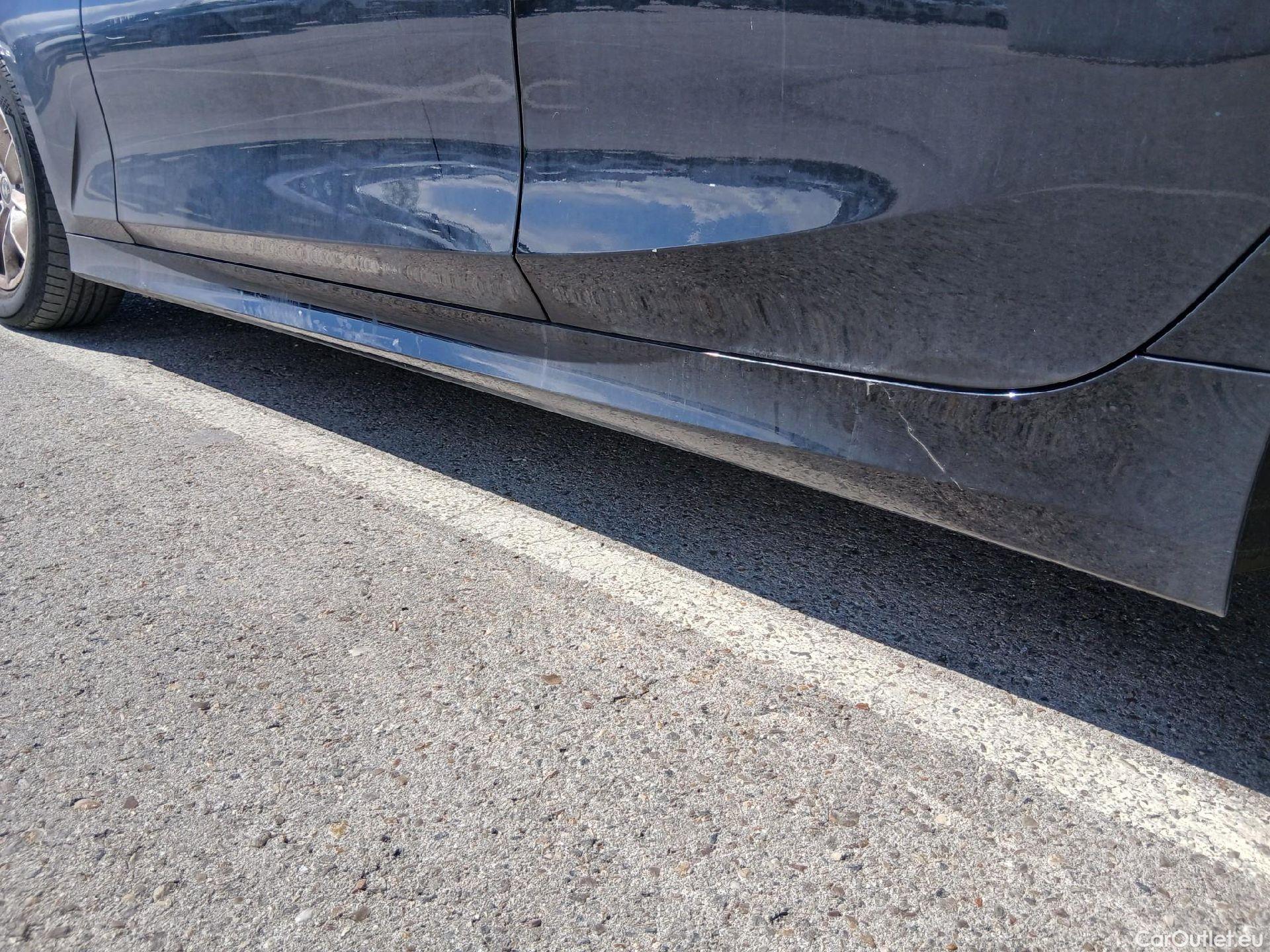  Bmw  Serie 3 BMW  / 2018 / 4P / sedán 318d Auto. #10