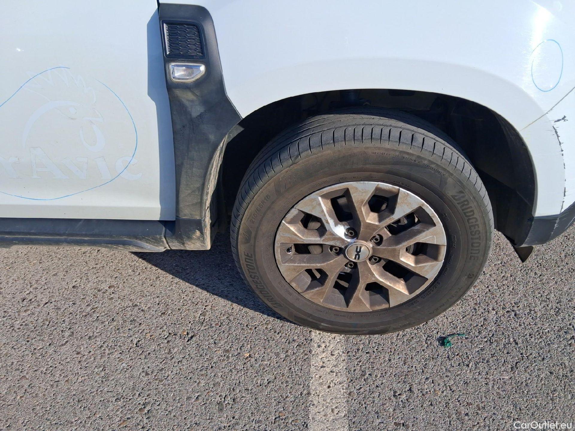  Dacia  Duster DACIA  / 2018 / 5P / todoterreno Expression Bl. dCi 85kW(115CV) 4X2 #48
