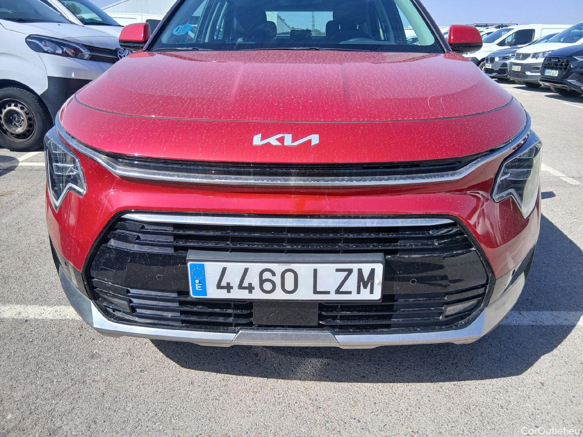  KIA  Niro KIA  / 2022 / 5P / crossover 1.6 GDi HEV 104kW (141CV) Drive #5