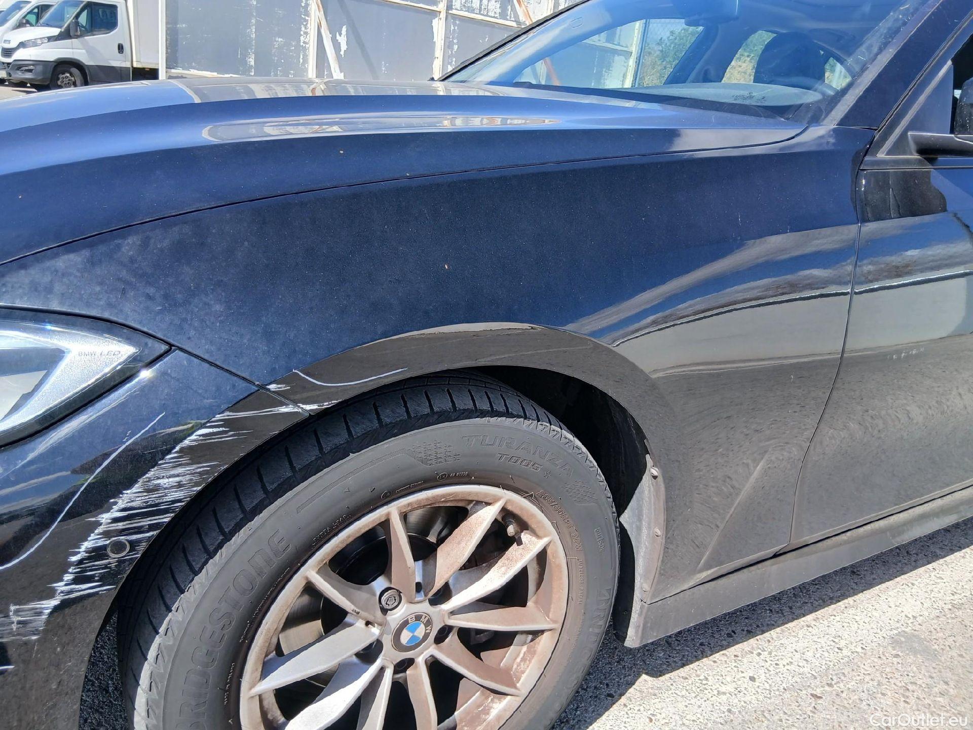 Bmw  Serie 3 BMW  / 2018 / 4P / sedán 318d Auto. #7