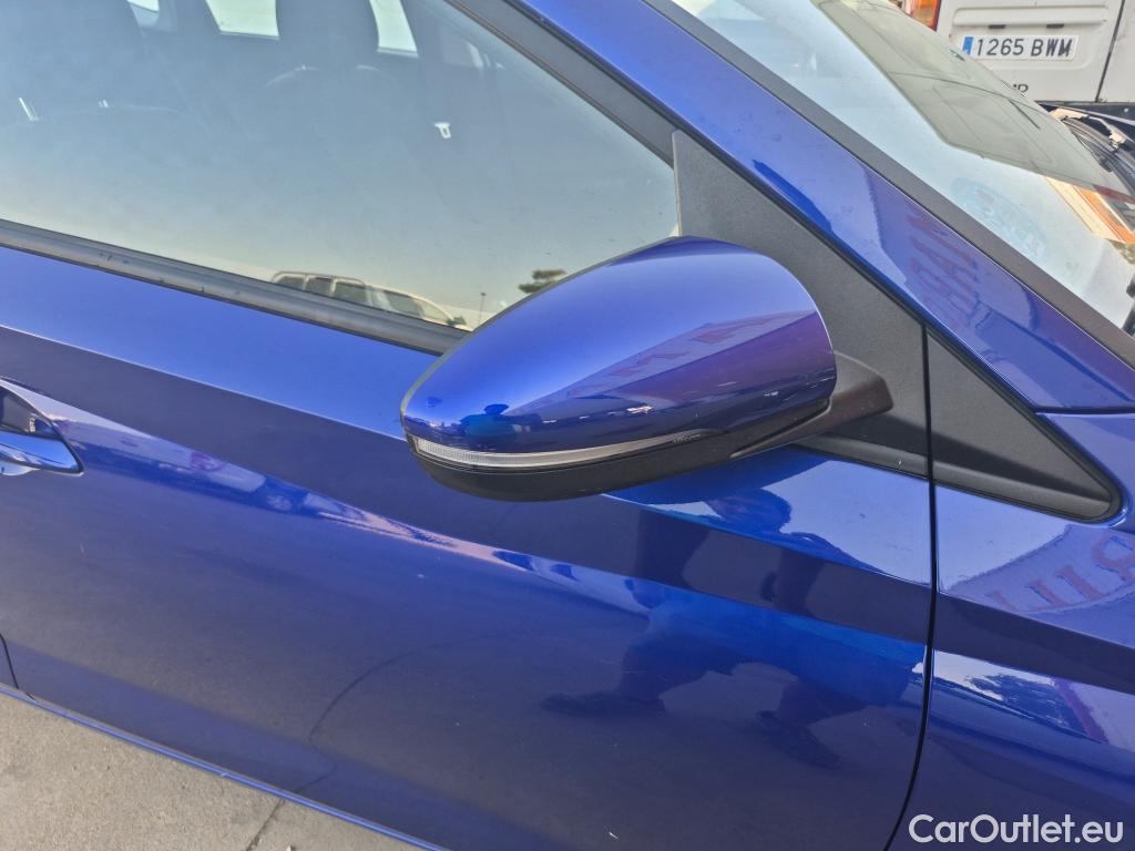  Hyundai  i20 HYUNDAI  / 2020 / 5P / berlina con portón 1.2 MPI Klass #8