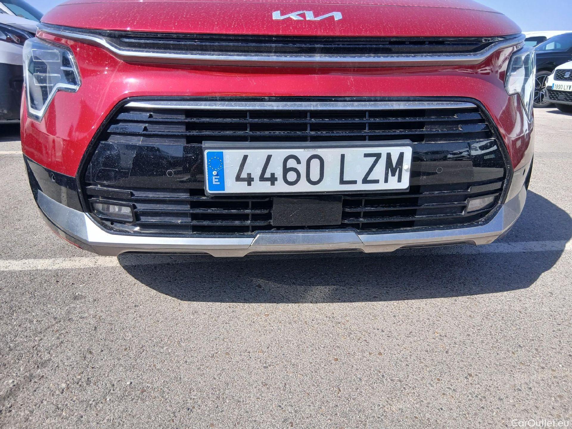  KIA  Niro KIA  / 2022 / 5P / crossover 1.6 GDi HEV 104kW (141CV) Drive #37