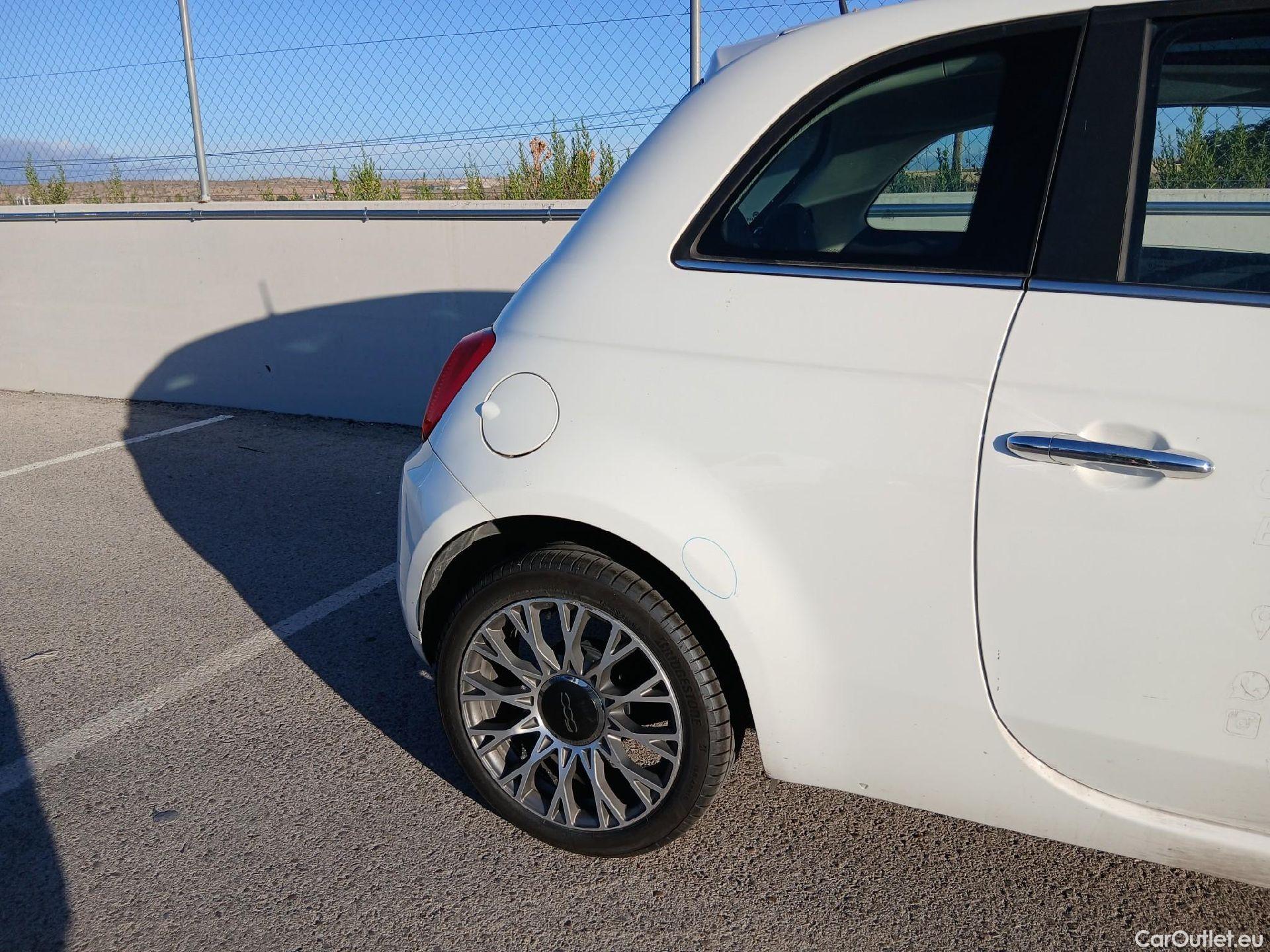  Fiat  500 FIAT  / 2015 / 3P / berlina con portón Dolcevita 1.0 Hybrid 51KW (70 CV) (AC5) #20