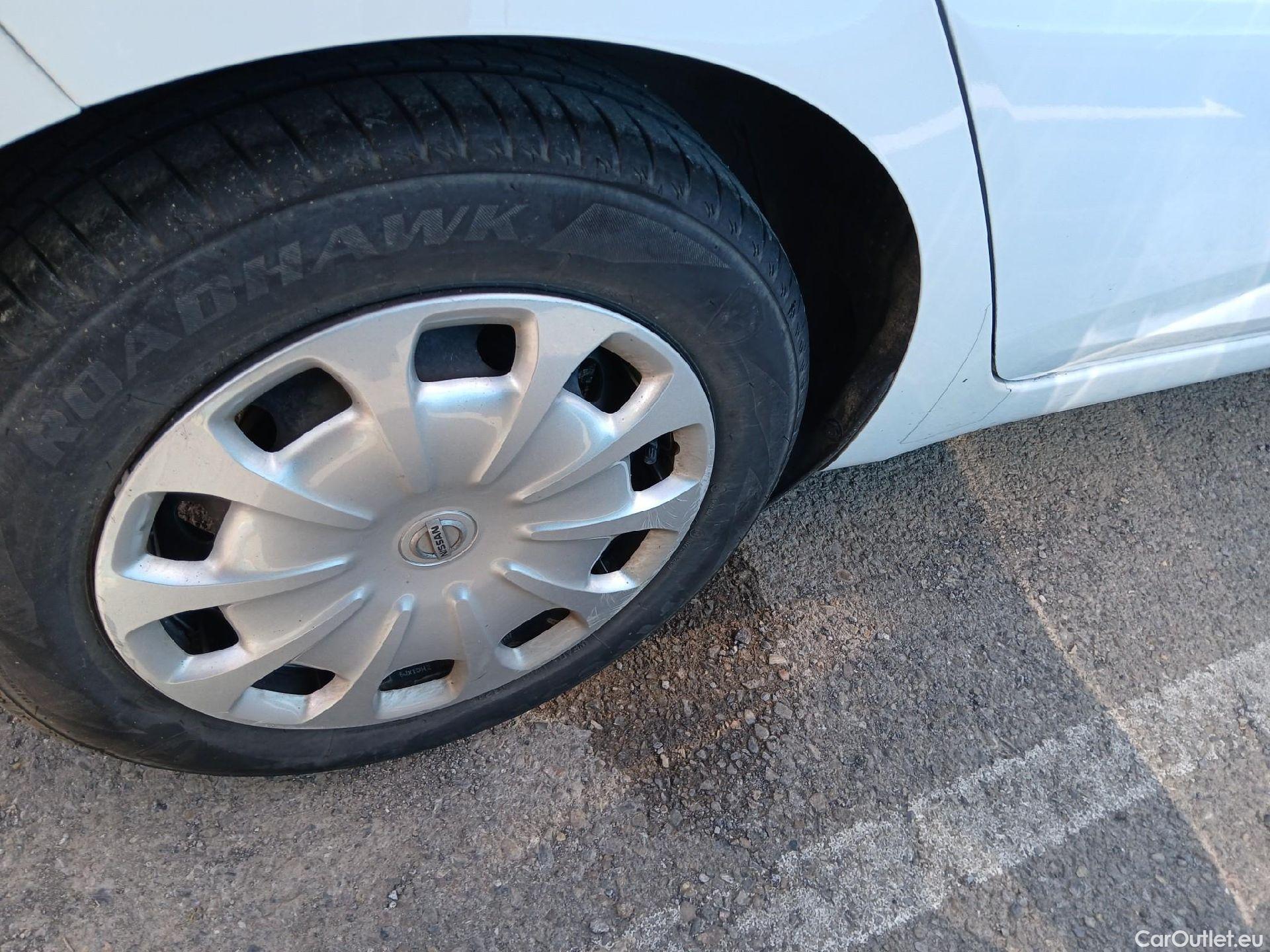  Nissan  Micra NISSAN  / 2017 / 5P / berlina con portón IG-T 68 kW (92 CV) E6D-F Acenta #34