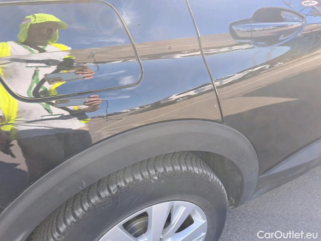  Peugeot  3008 PEUGEOT  / 2020 / 5P / todoterreno 1.5 BlueHDi 96kW S&S Active Pack EAT8 #24