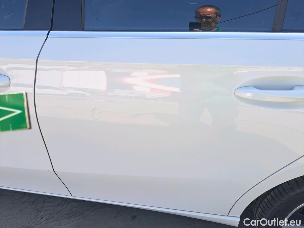  Mercedes  A-Klasse MERCEDES-BENZ Clase A / 2018 / 4P / sedán Sedán A 250 e #16