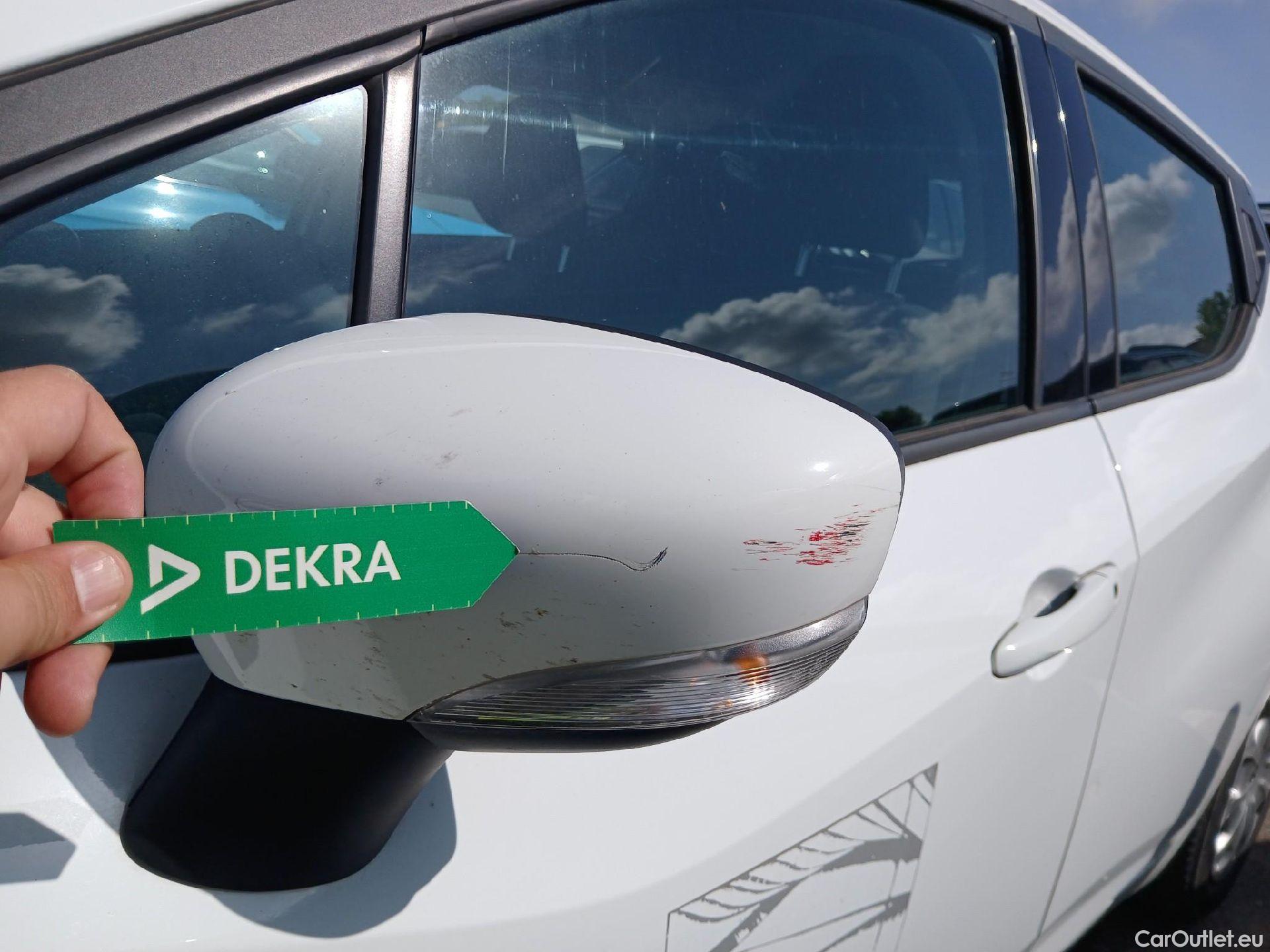  Nissan  Micra NISSAN  / 2017 / 5P / berlina con portón IG-T 68 kW (92 CV) E6D-F Acenta #16