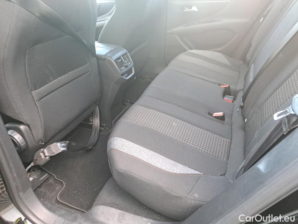  Peugeot  3008 PEUGEOT  / 2020 / 5P / todoterreno 1.5 BlueHDi 96kW S&S Active Pack EAT8 #20