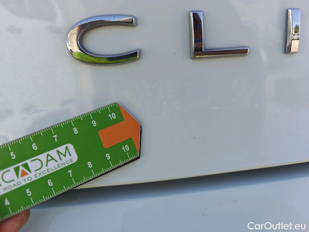 Renault  Clio RENAULT  / 2019 / 5P / berlina con portón Business TCe 74 kW (100CV) GLP #3