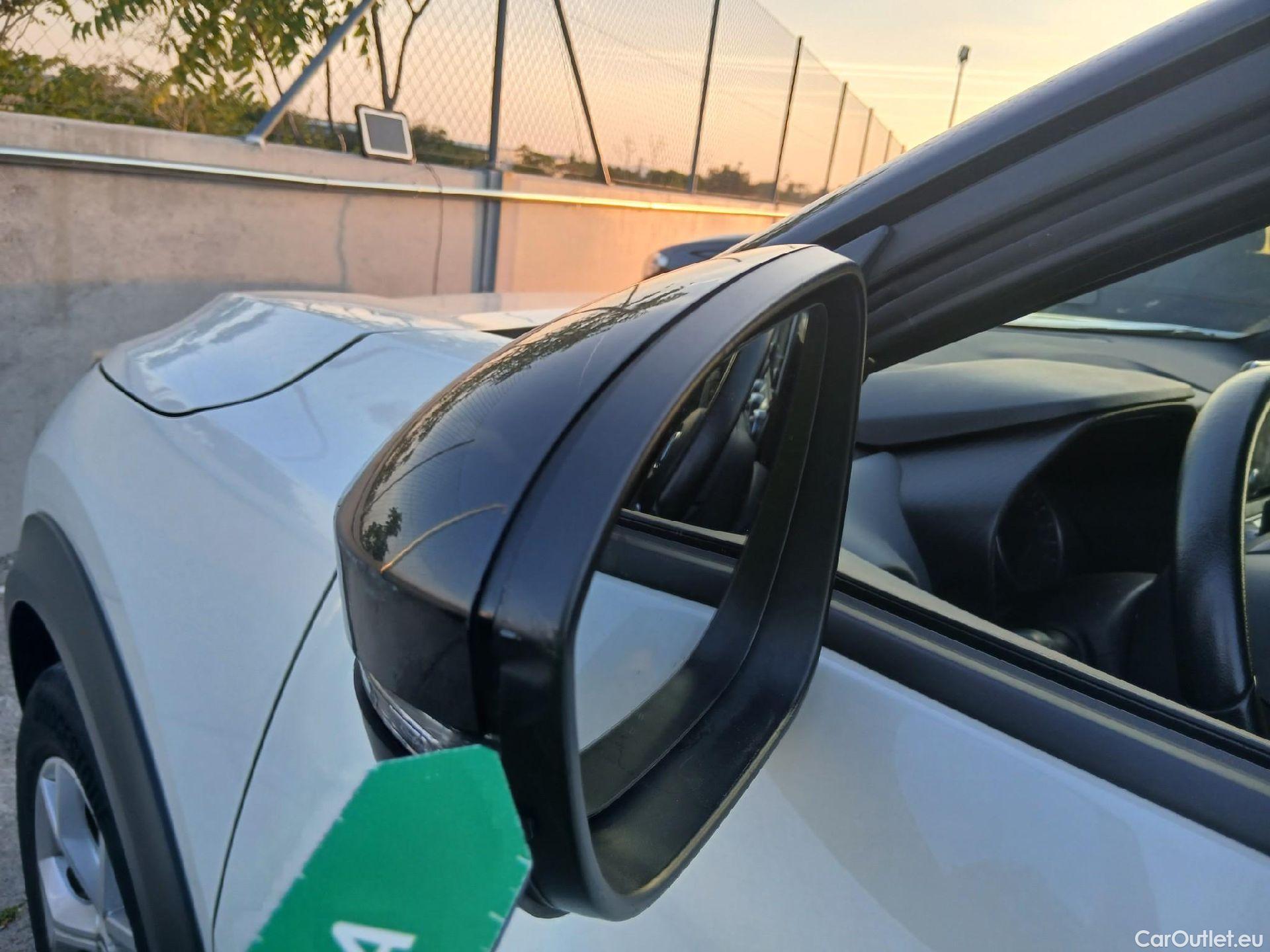  Nissan  Juke NISSAN  / 2019 / 5P / crossover DIG-T 84 kW (114 CV) DCT 7 V N-Connecta #10