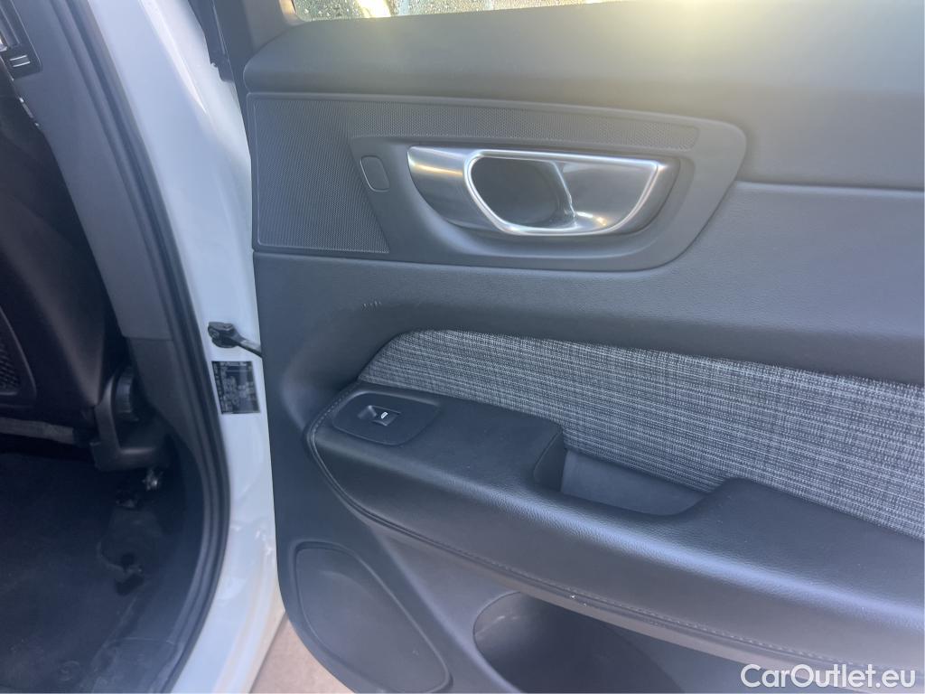  Volvo  XC60 VOLVO  / 2017 / 5P / todoterreno 2.0 B4 D AWD Core Auto #15