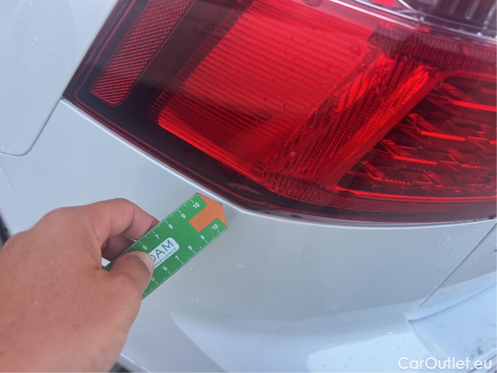  Volvo  XC60 VOLVO  / 2017 / 5P / todoterreno 2.0 B4 D AWD Core Auto #23