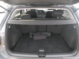  Volkswagen  Golf  VIII Berlina Life eTSI 1.0 TSI 110CV AT7 E6d #8