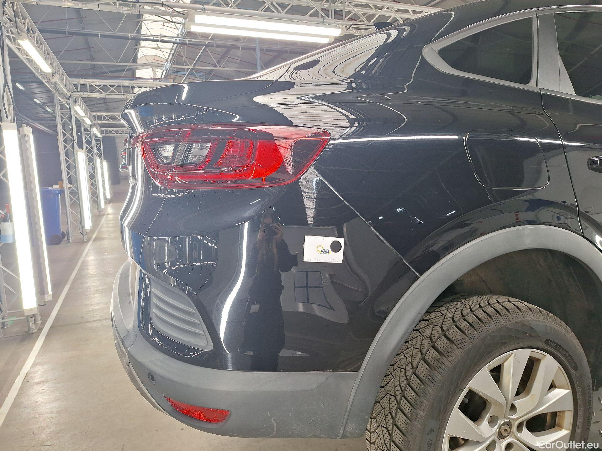  Renault  Arkana Renault,  '21, Renault  TCe 140 EDC Corporate Edition 5d #61