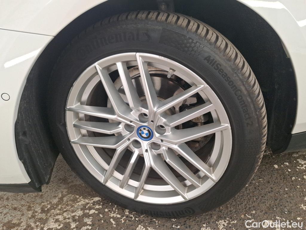  Bmw  Serie 5 BMW Série 5 / 2023 / 4P / Berline 530e xDrive 299ch BVA8 #6