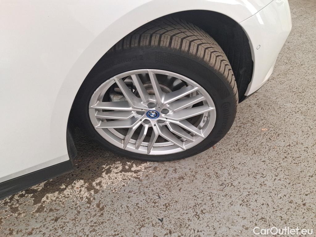  Bmw  Serie 5 BMW Série 5 / 2023 / 4P / Berline 530e xDrive 299ch BVA8 #27