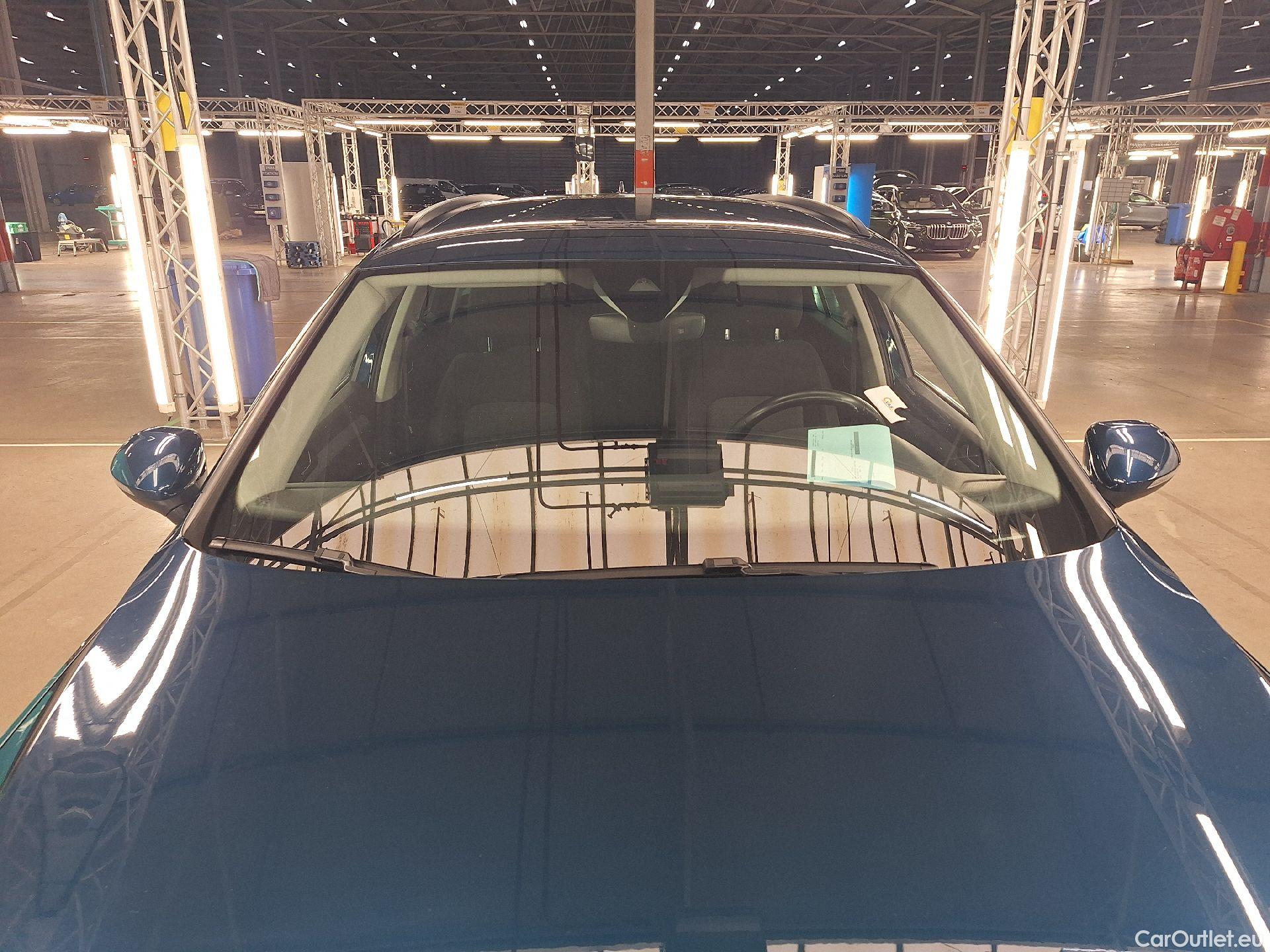  Volkswagen  Passat VW,  Variant FL'19, Pass.Var.TSI 150 Style Bus. #26