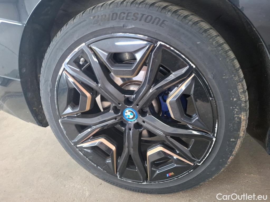  Bmw  iX Série  50 xDrive 111kWh BVA #18
