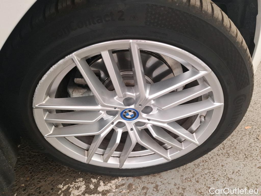  Bmw  Serie 5 BMW Série 5 / 2023 / 4P / Berline 530e xDrive 299ch BVA8 #28