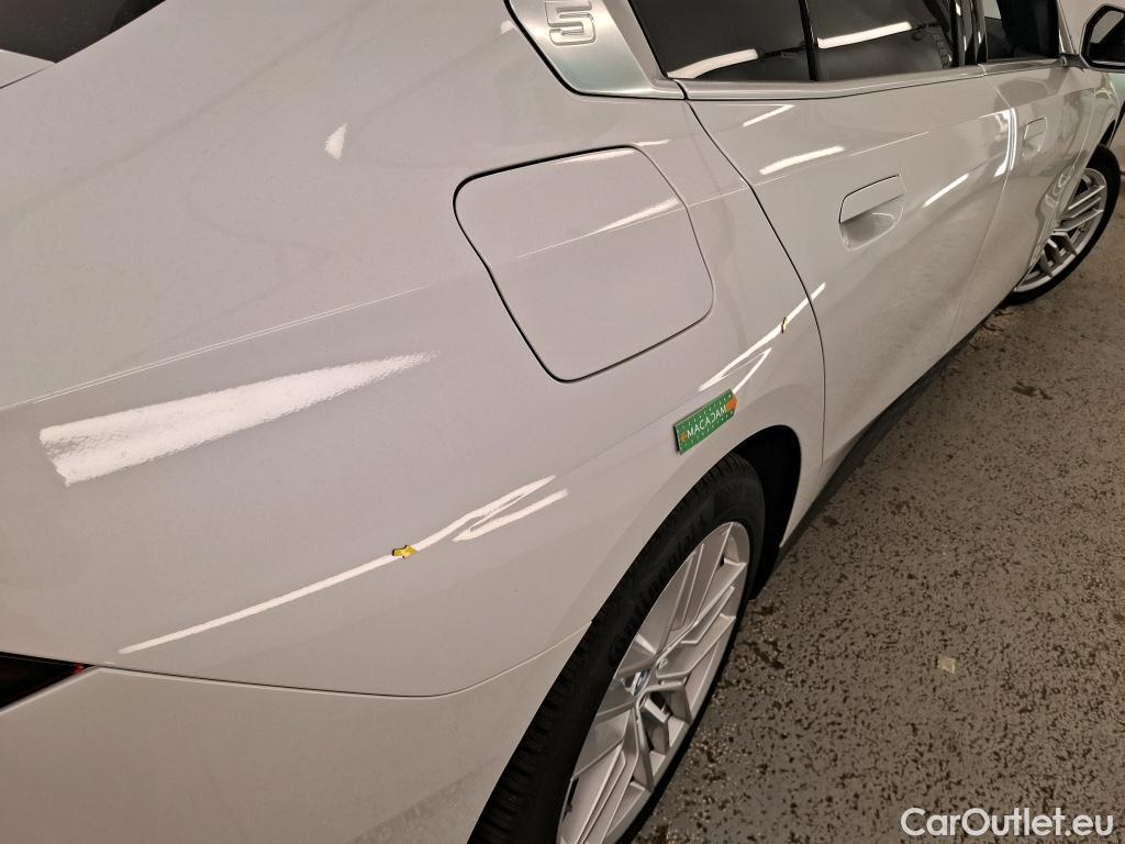  Bmw  Serie 5 BMW Série 5 / 2023 / 4P / Berline 530e xDrive 299ch BVA8 #4
